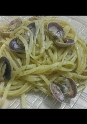 Foto principal de Tallarines/espagetis con almejas