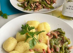 Una foto de Gnocchi de ricotta con pimientos y bacon