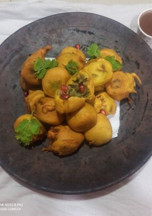 બટાકા વડા (Bataka Vada Recipe In Gujarati) રેસીપી મુખ્ય ફોટો
