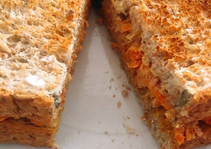 Tuna and carrot sandwich