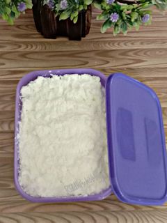 હોમમેડ માખણ (Homemade Makhan Recipe In Gujarati) રેસીપી મુખ્ય ફોટો