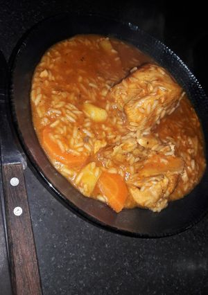 Una foto de Guiso de arroz con pollo🍗