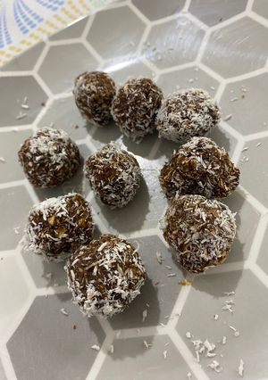 Una foto de Trufas de avena sin horno