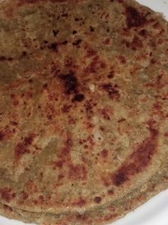 आलू मेथी पराठा (Aloo methi paratha recipe in hindi) रेसिपी मुख्य फोटो