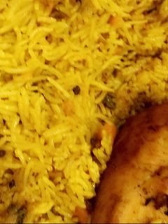 صورة لوصفة كبسة دجاج بالكركم