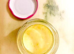 Hình của món Flan phô mai bí đỏ cho bé.