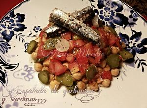Una foto de Ensalada de garbanzos con sardinas en conservas