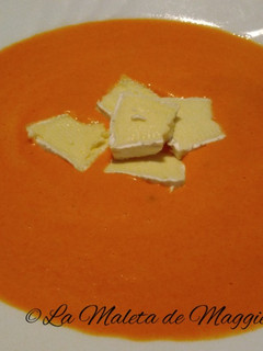 Foto principal de Crema de pimientos con queso brie