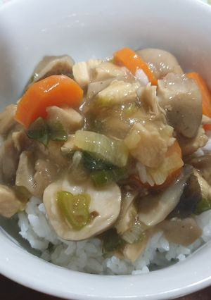 Foto resep Nasi siram ayam jamur