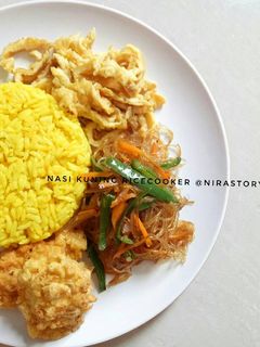 Foto resep Nasi kuning ricecooker