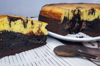 Anti Ribet, Bikin Molten lava brownies cheesecake Ekonomis Untuk Dijual