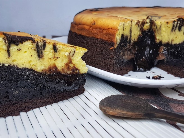 Anti Ribet, Bikin Molten lava brownies cheesecake Ekonomis Untuk Dijual