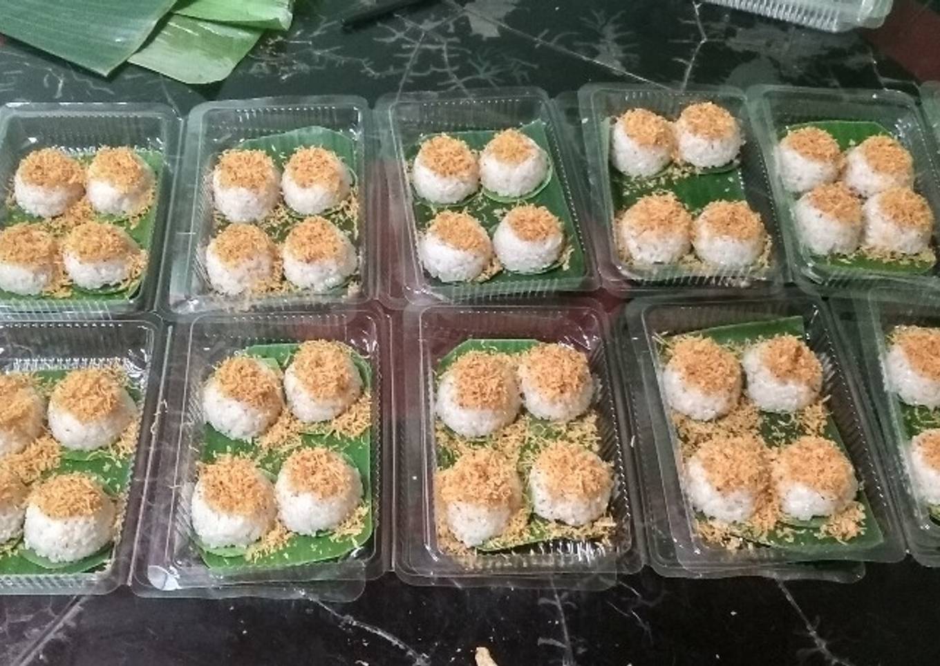 Serundeng ketan rasa special