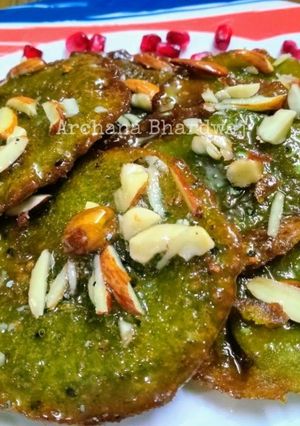 A picture of Spinach Malpua.