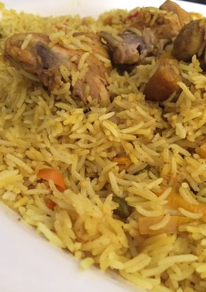صورة لوصفة رز الملفوف والفليفلة الملونه 🍚