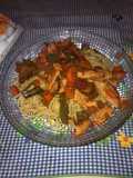 Espaguetis de edamame con verduras y lomo