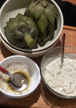 Una foto de Alcachofas con dip de ostiones
