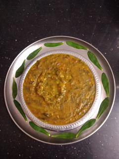 *பொன்னாங்கண்ணி கீரை மசியல்*(ponnangkanni keerai masiyal recipe in tamil) செய்முறை முக்கிய புகைப்படம்