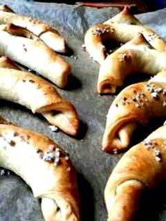 Vajas, sós kifli recept fotója