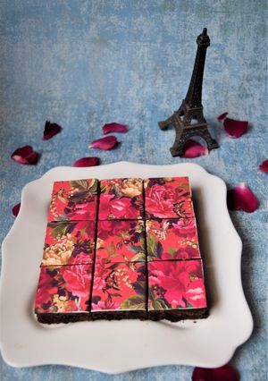 A picture of Trending Tiled Brownies.