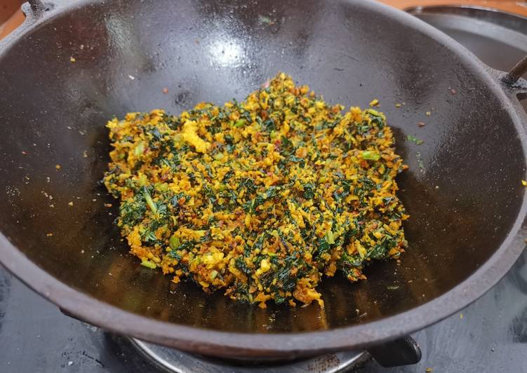 Recipe of Homemade Cheera Thoran (Spinach bhaji)