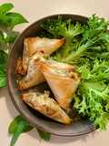 Samoussas petits pois, menthe et feta