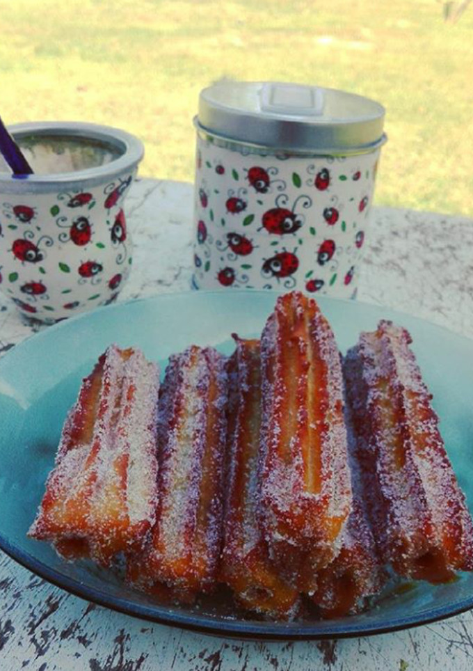 Una foto de Churros Rellenos con Dulce de Leche