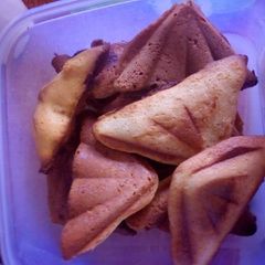 A picture of Sandwich maker cakes.