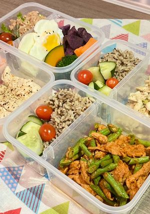 A picture of Prepare 4 Clean Eating Weight Loss Meals: Easy Microwave Breakfasts.