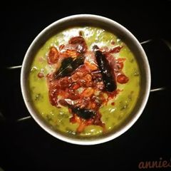 A picture of Simple dal palak/spinach.