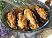 Une photo de aubergine au four