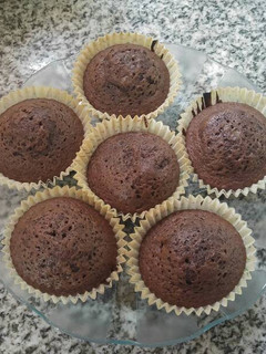 Una foto de Muffins de chocolate en 3 pasos!