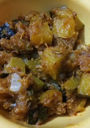 A picture of Khatta meetha petha.