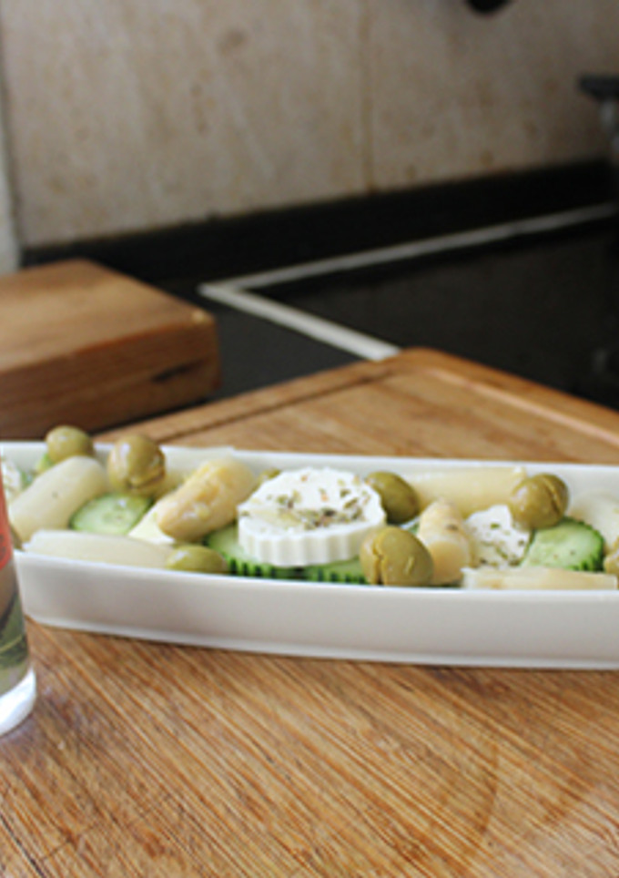 Una foto de Ensalada mixta con sal liquida de citricos