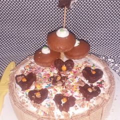 A picture of Brown valvet cake.