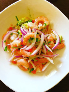 Una foto de Ceviche de Camarón y Palta!