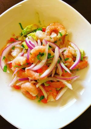 Una foto de Ceviche de Camarón y Palta!