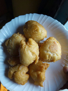 A picture of I try cooking mandazi n alive it.