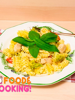 Foto principal de Radiatore con Brócoli y Salmón