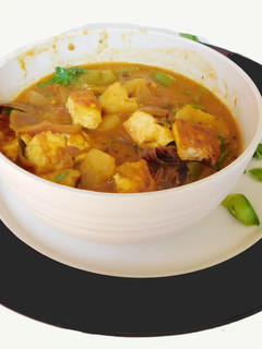உருளை தக்காளி பன்னீர் மசாலா(potato paneer masala recipe in tamil) செய்முறை முக்கிய புகைப்படம்