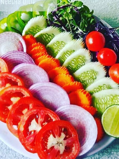 A picture of Simple salad dish.