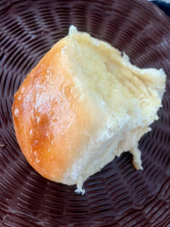 A picture of Sweet Hawaiian Dinner rolls 🍍.