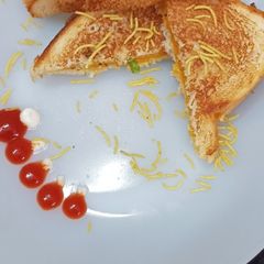A picture of Aloo sandwich.