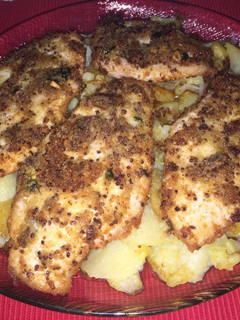 Una foto de Pechugas de pollo crujientes con mostaza a la antigua