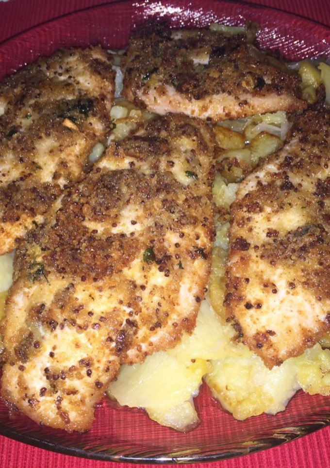 Una foto de Pechugas de pollo crujientes con mostaza a la antigua