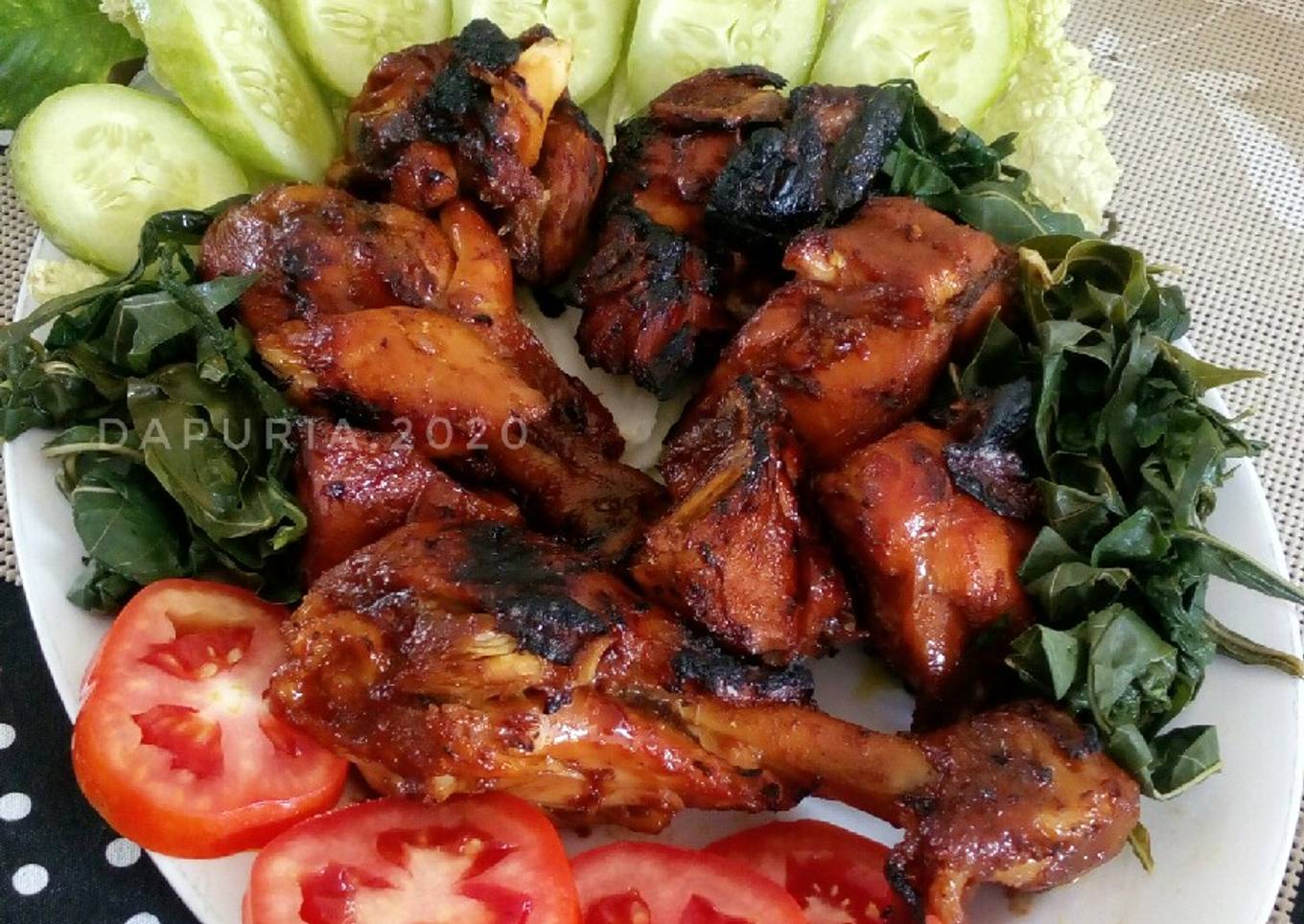 Ayam bakar dengan madu manis dan pedas