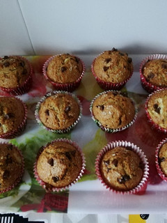Foto principal de Muffins sanos de plátano y chips de chocolate