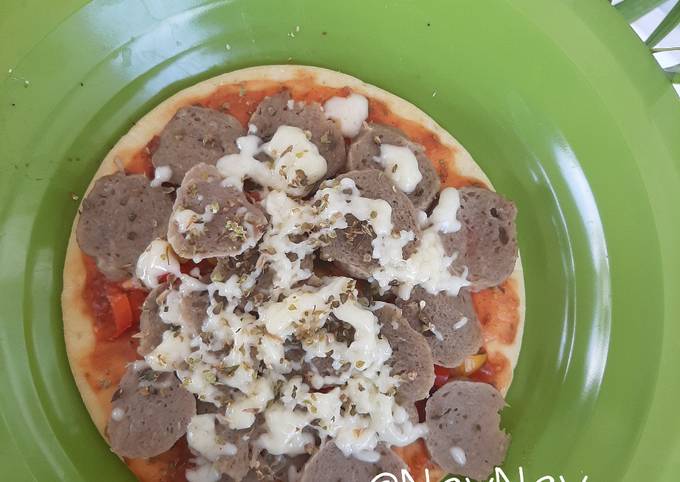 MeatBall Pizza (Pizza Bakso Sapi)