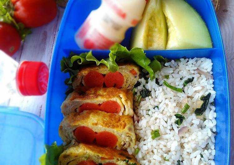 Bekal Anak Praktis, Omelet gulung dan Nasi kangkung