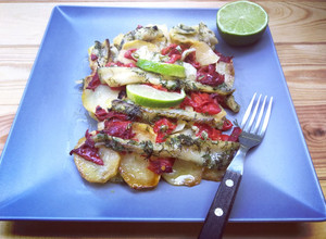 Foto principal de Montadito de bacalao congelado, patatas y pimientos de Piquillo al horno